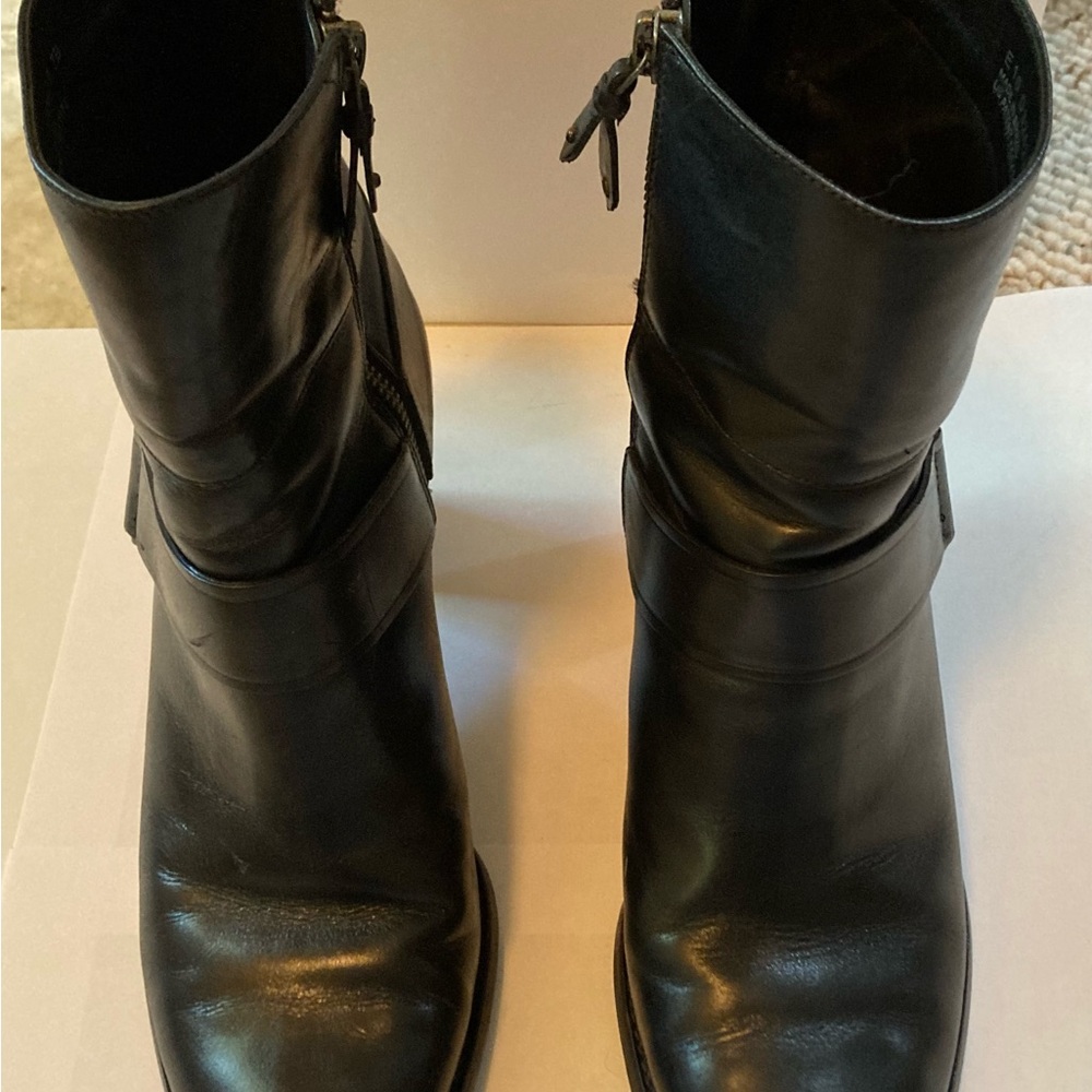 Cole Haan Zip-Up Leather Boots Size 7B with NikeAir Sole